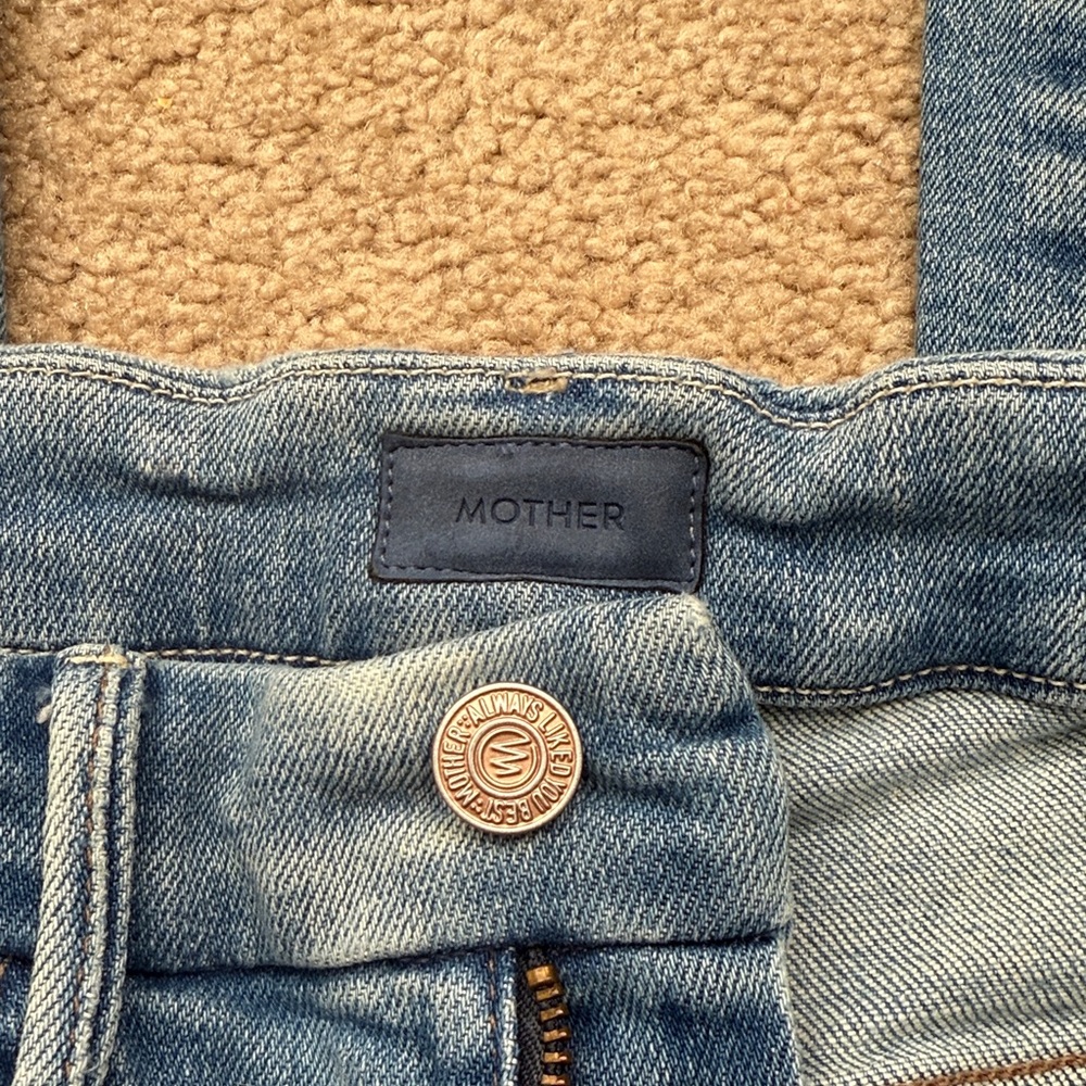 MOTHER The High Waisted Looker Distressed in Dropping Out Wash Jeans Size 26 - Picture 8 of 12